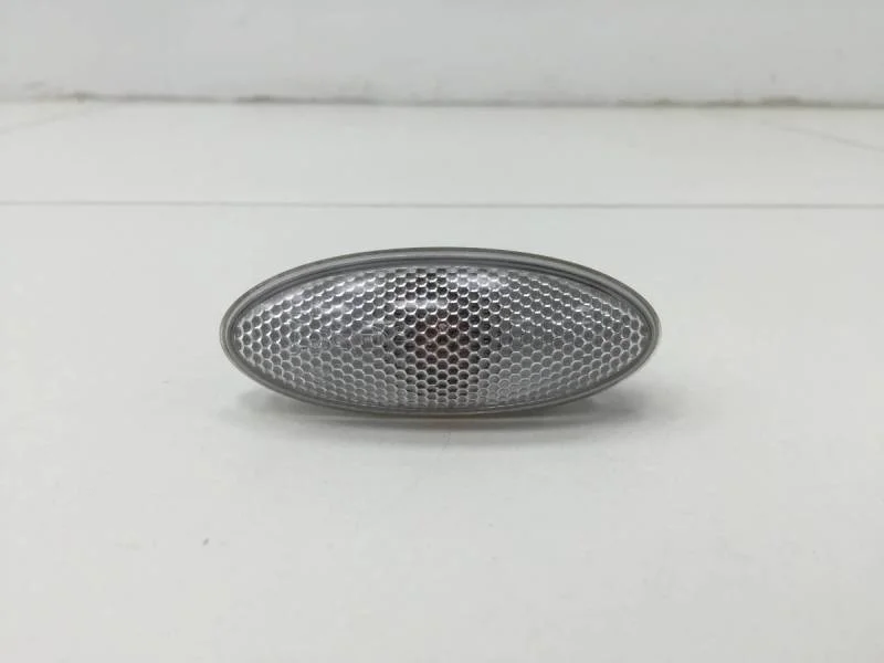 Повторитель на крыло Toyota Corolla E150 2006-2013