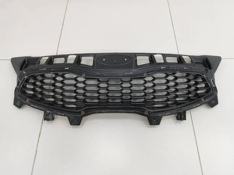 Решетка радиатора Kia Ceed (JD) 2012-2018