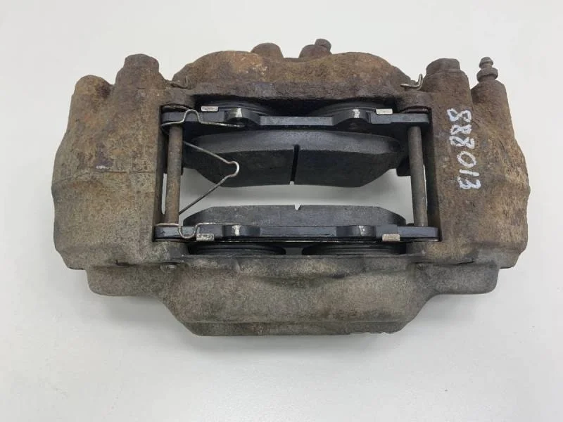 Суппорт передний правый Toyota Land Cruiser Prado (J120) 2002-2009