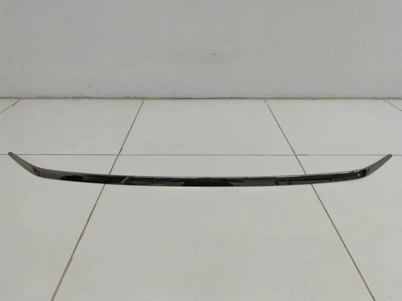 Накладка переднего бампера центральная Toyota Rav 4 (A40) 2013>