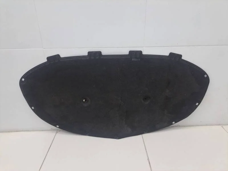 Шумоизоляция капота Skoda Rapid 2012-2020