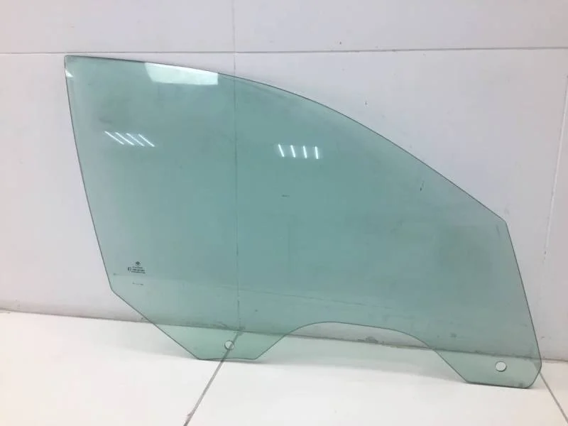 Стекло двери передней правой BMW 7-Series E65,E66 2001-2008