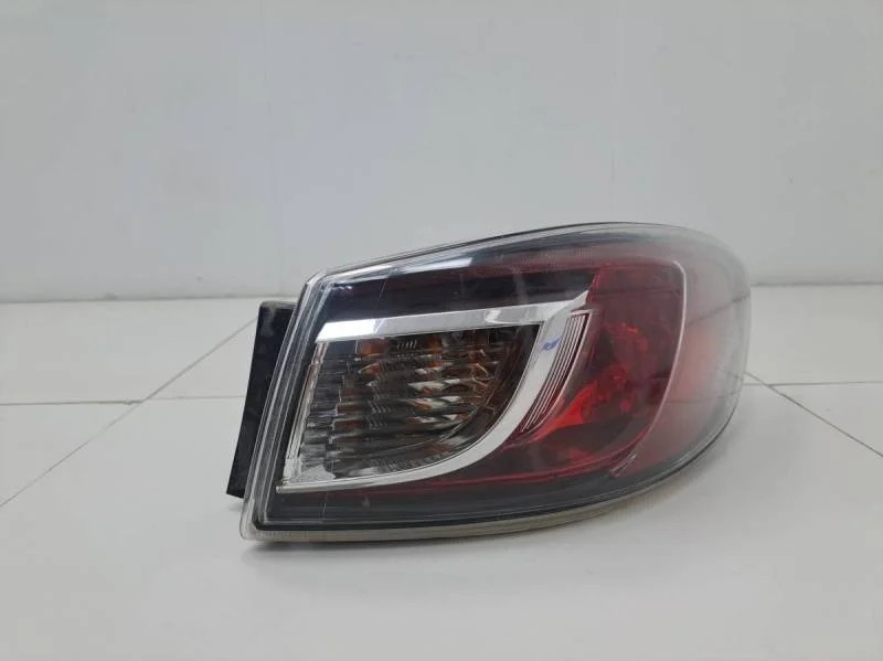 Фонарь задний наружный правый Mazda Mazda 3 (BL) 2009-2013