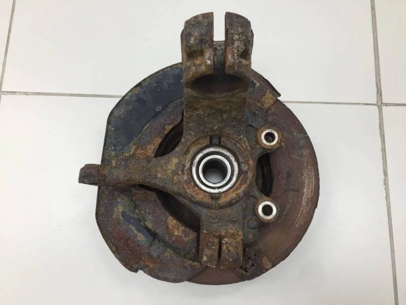 Кулак поворотный передний левый Mazda Mazda 3 (BL) 2009-2013