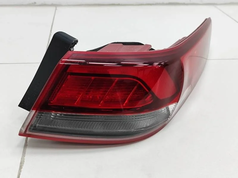 Фонарь задний наружный правый Kia Optima 4 (JF) 2015>