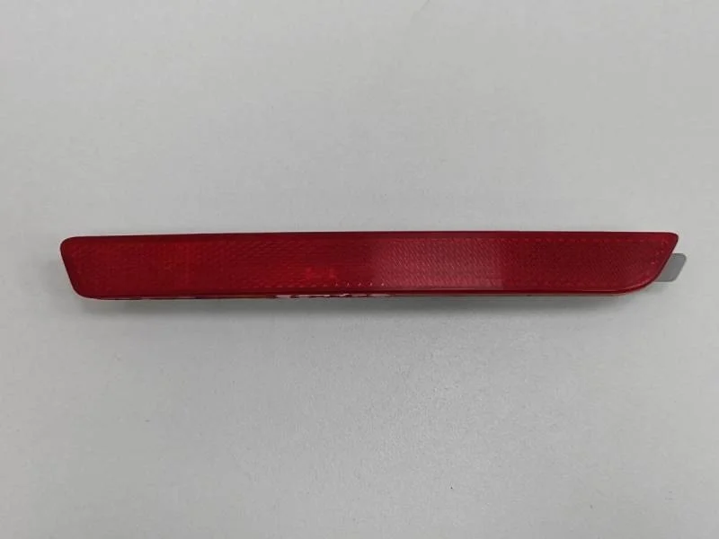 Отражатель в бампер задний правый Mazda CX-7 (ER) 2006-2012