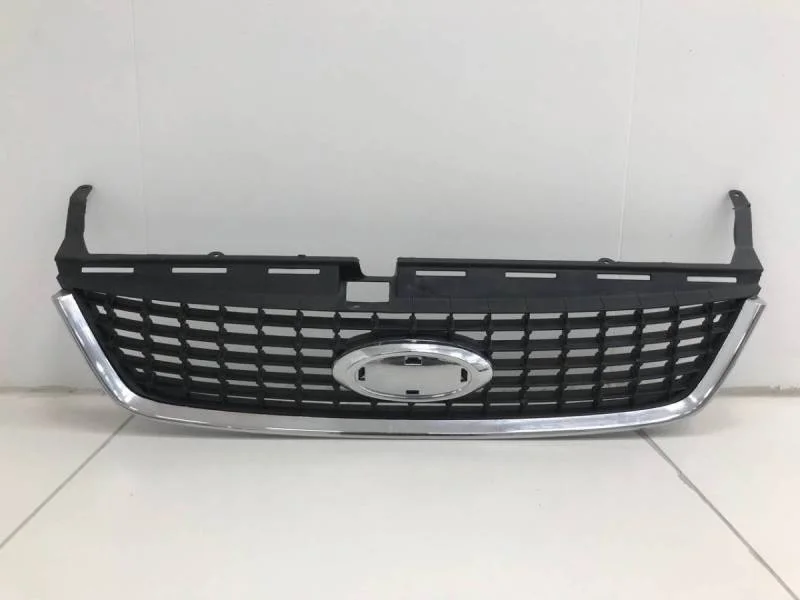 Решетка радиатора Ford Mondeo 4 2007-2015