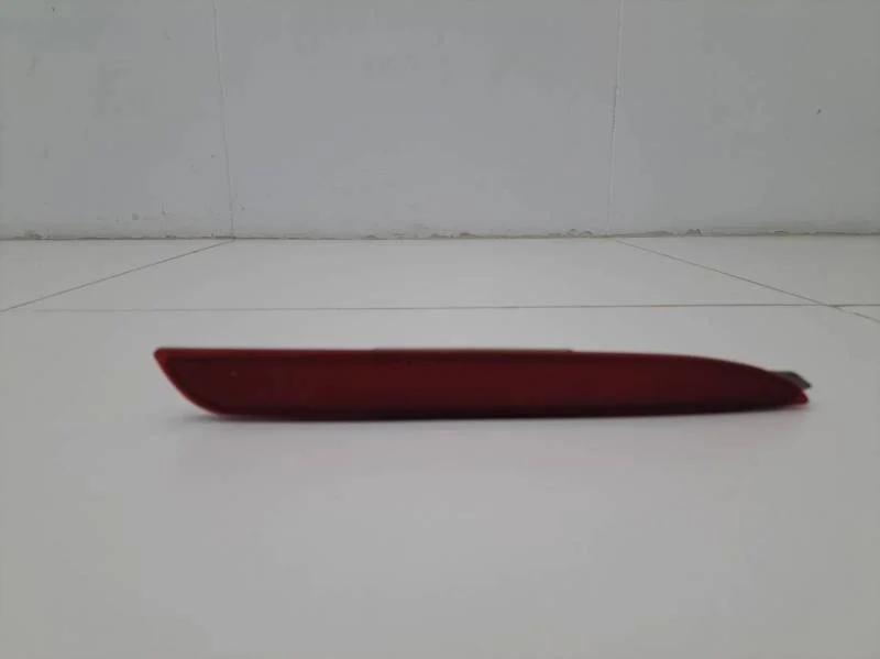 Отражатель в бампер задний левый Mazda Mazda 3 (BL) 2009-2013