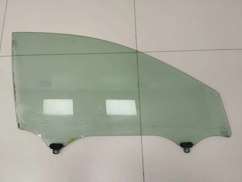 Стекло двери передней правой Toyota Camry (V40) 2006-2011
