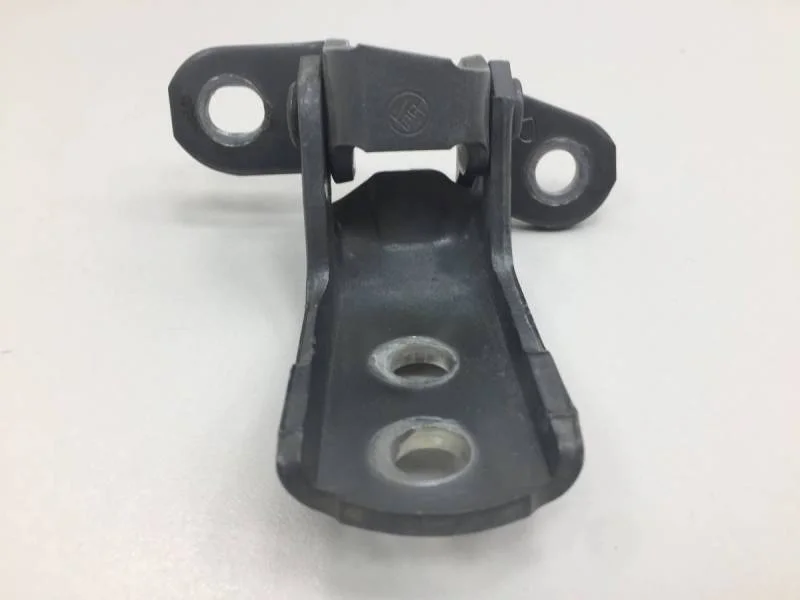 Петля двери передней правой верхняя Toyota Corolla E120 2001-2007