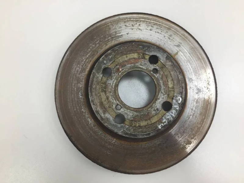 Диск тормозной передний Toyota Corolla E120 2001-2007