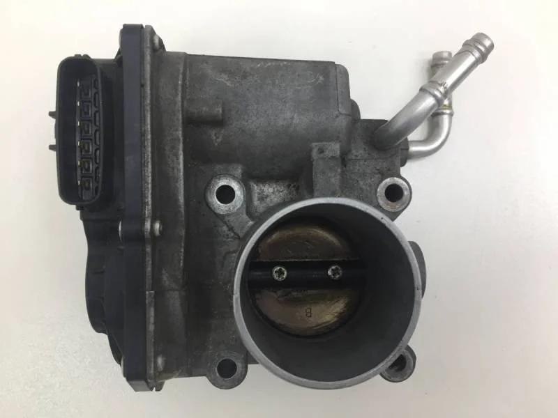 Заслонка дроссельная электрическая Toyota Corolla E120 2001-2007