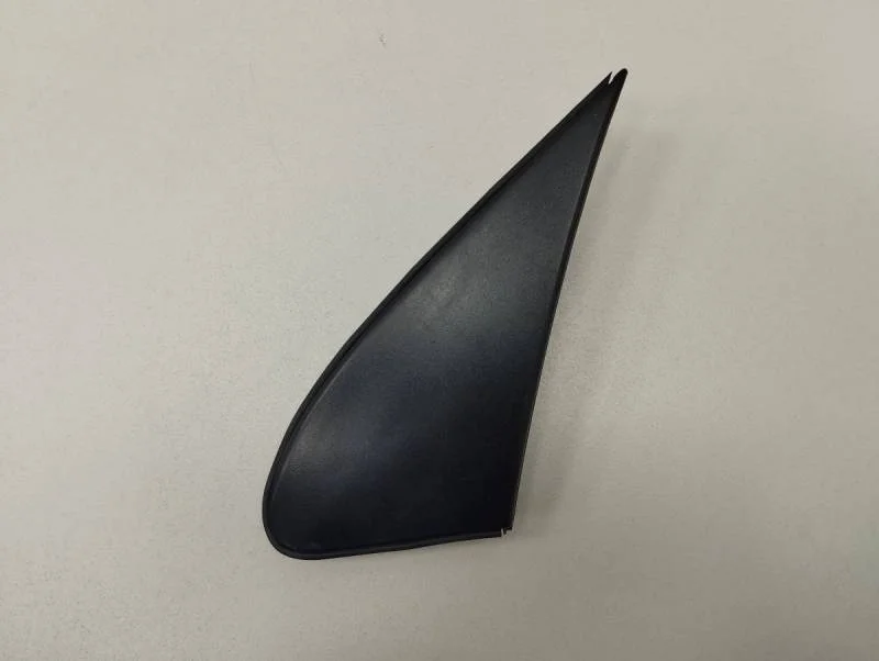 Накладка переднего крыла левого Toyota Corolla E120 2001-2007