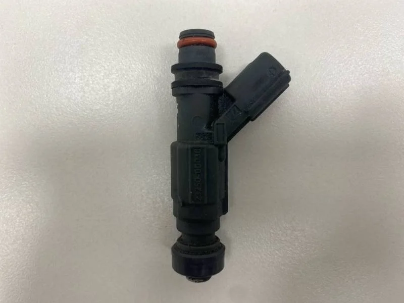 Форсунка инжекторная электрическая Toyota Corolla E120 2001-2007