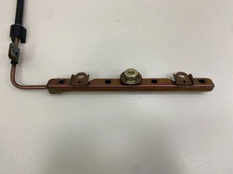 Рейка топливная (рампа) Toyota Corolla E120 2001-2007