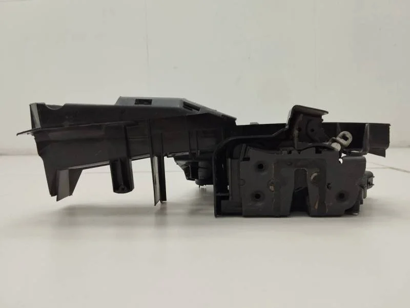 Замок двери передней правой Ford Focus 2 (DA) 2005-2008