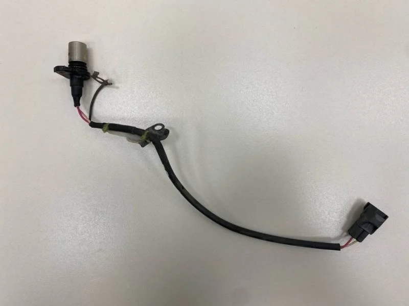 Датчик положения коленвала Toyota Corolla E120 2001-2007