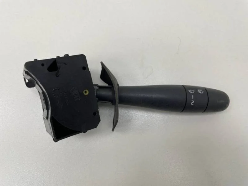 Переключатель стеклоочистителей Lada Largus 2012>