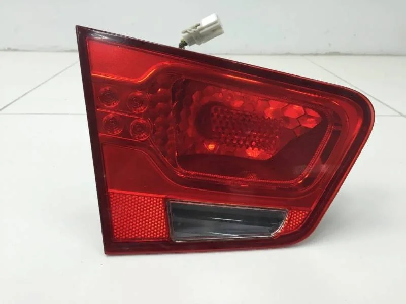 Фонарь задний внутренний левый Kia Cerato (TD) 2009-2013