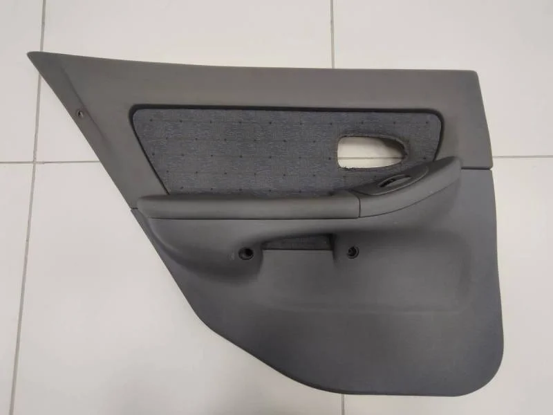 Обшивка двери задней левой Hyundai Elantra (XD) 2000-2005