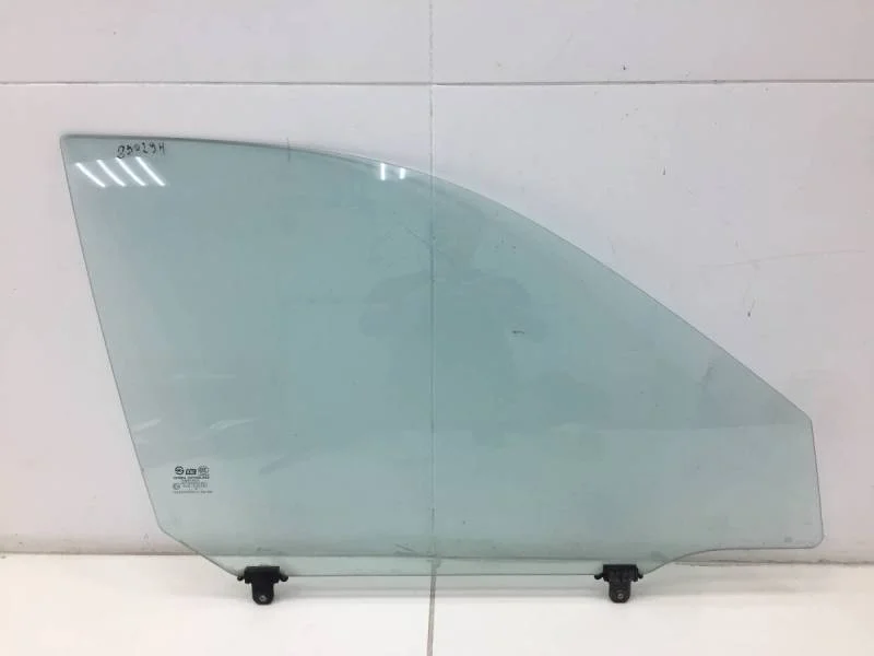 Стекло двери передней правой Hyundai Elantra (XD) 2000-2005