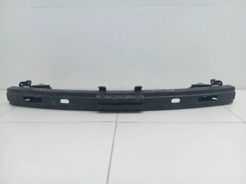 Усилитель переднего бампера Hyundai Elantra (XD) 2000-2005