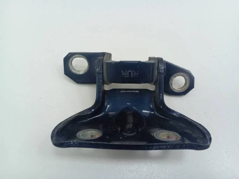 Петля двери задней правой верхняя Hyundai Elantra (XD) 2000-2005