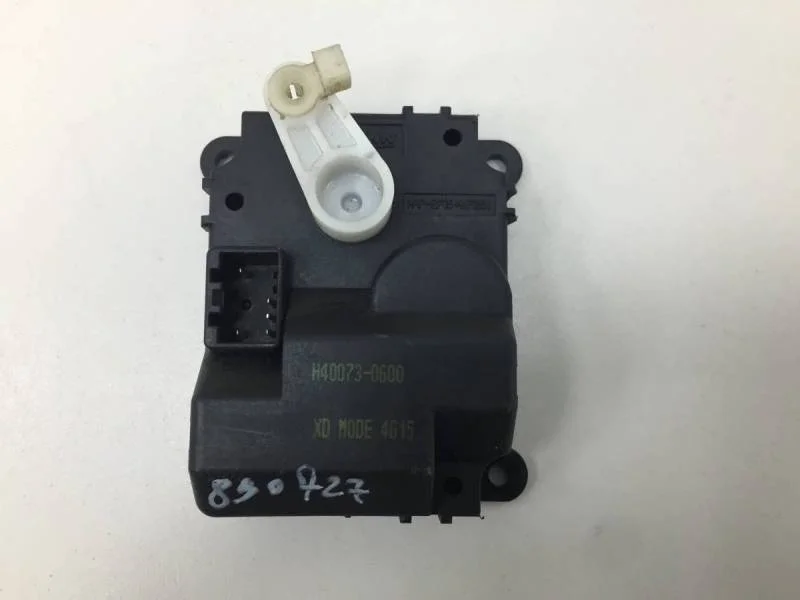 Моторчик заслонки печки Hyundai Elantra (XD) 2000-2005