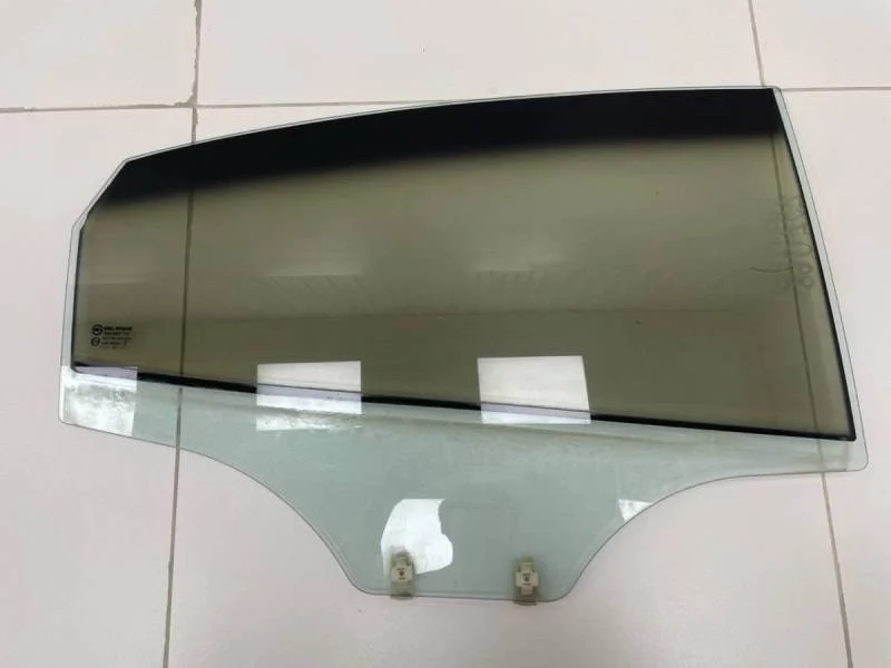 Стекло двери задней правой Kia Rio 3 (UB) 2011-2017