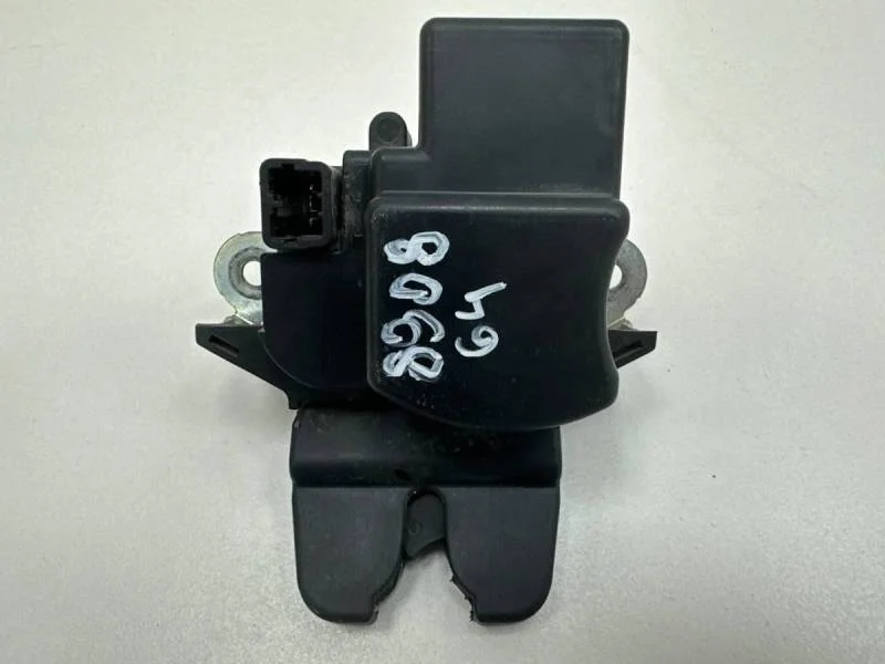 Замок багажника Kia Rio 3 (UB) 2011-2017