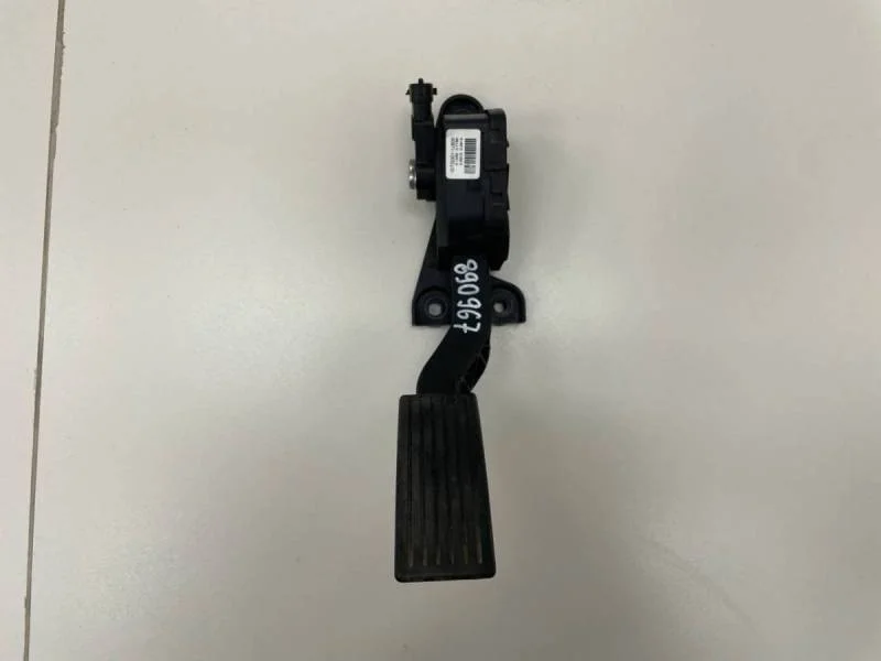 Педаль газа Kia Rio 3 (UB) 2011-2017