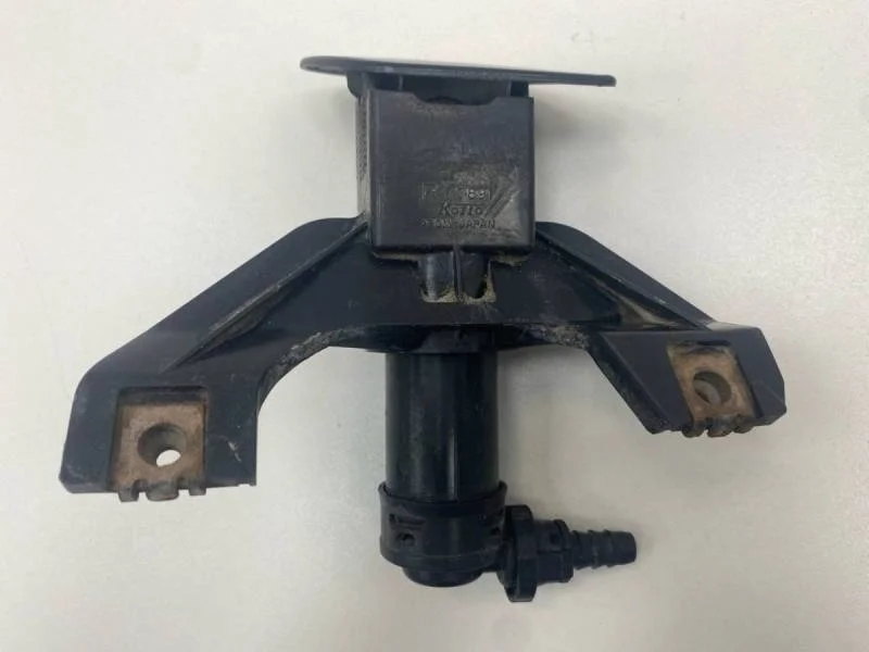 Форсунка омывателя фары Lexus RX 300/330/350/400h (XU30) 2003-2009