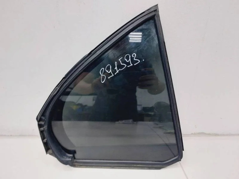 Стекло двери задней правой (форточка) Mitsubishi Lancer X (CX, CY)  2007>