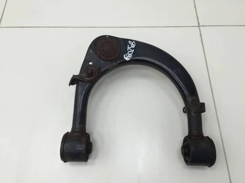 Рычаг передний верхний левый Toyota Land Cruiser (J200) 2007-2015