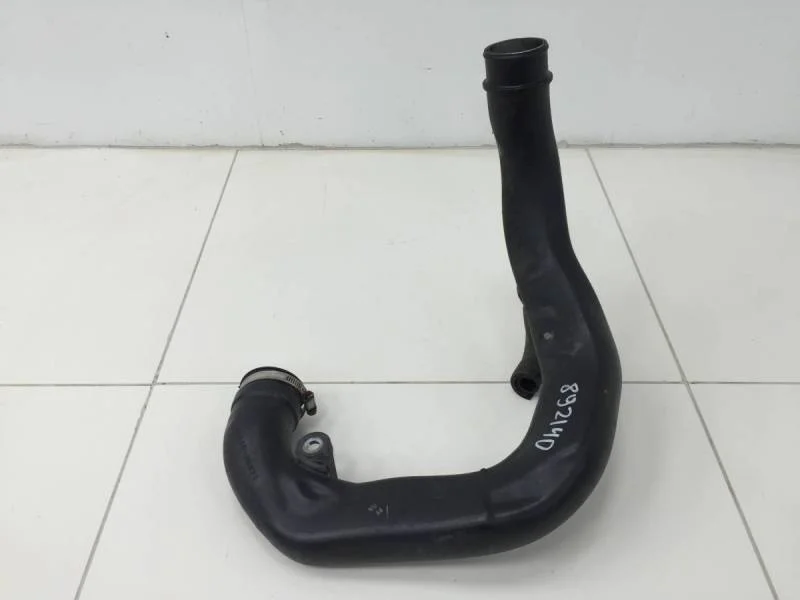 Патрубок воздушного фильтра Toyota Land Cruiser (J200) 2007-2015