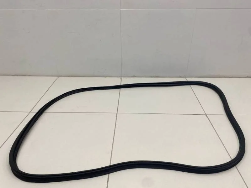 Уплотнитель багажника Hyundai ix35 (LM) 2010-2015