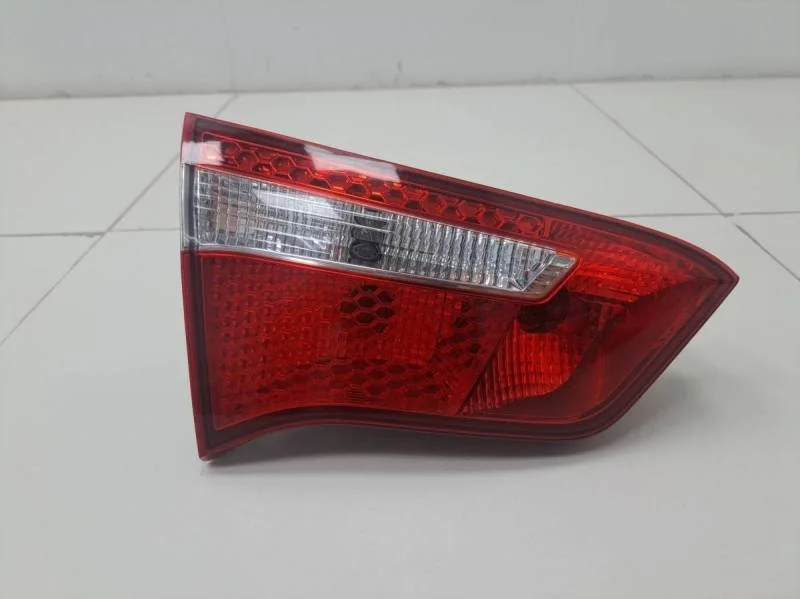 Фонарь задний внутренний левый Kia Rio 3 (UB) 2011-2017