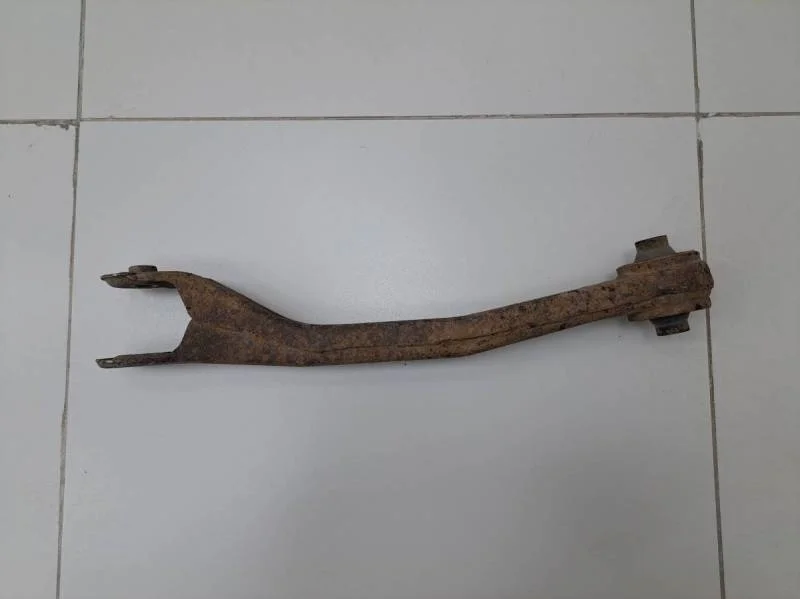 Рычаг задний продольный левый Suzuki Grand Vitara 2005-2015