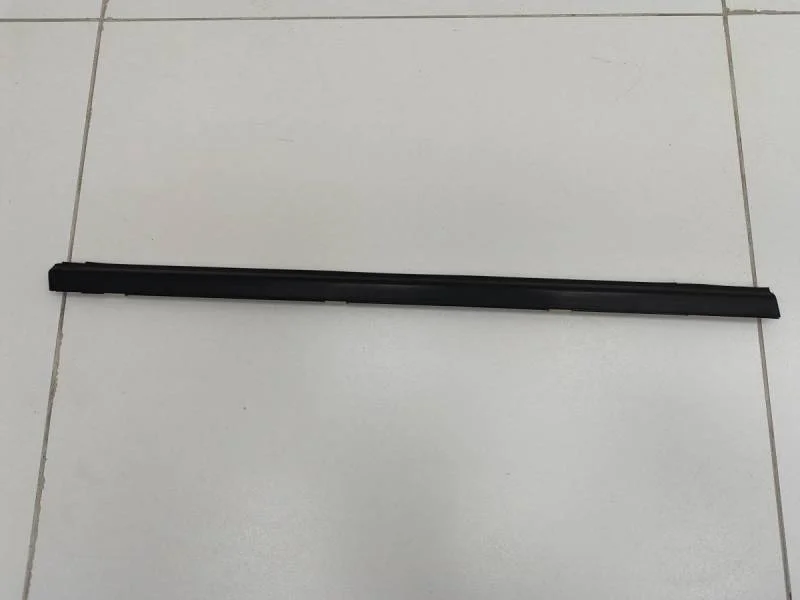 Накладка стекла заднего правого Nissan Almera Classic (B10) 2006-2013