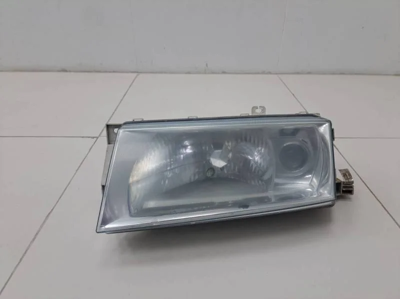 Фара левая Skoda Octavia (A4 1U-) 2000-2011