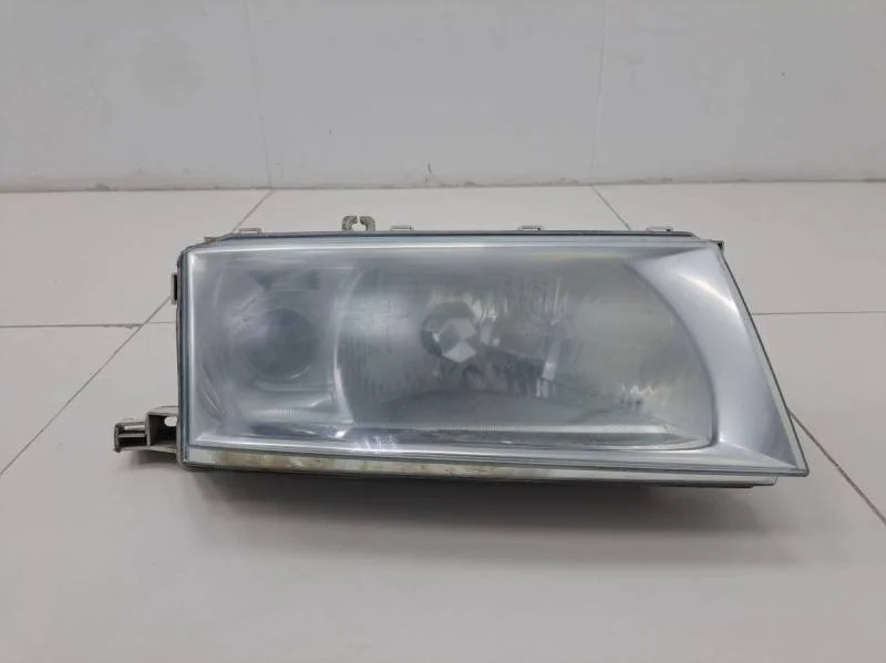 Фара правая Skoda Octavia (A4 1U-) 2000-2011