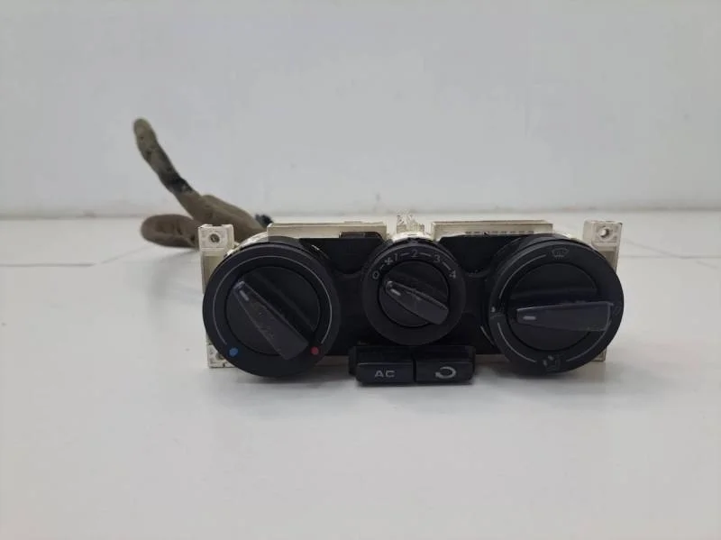 Блок управления отопителем Skoda Octavia (A4 1U-) 2000-2011