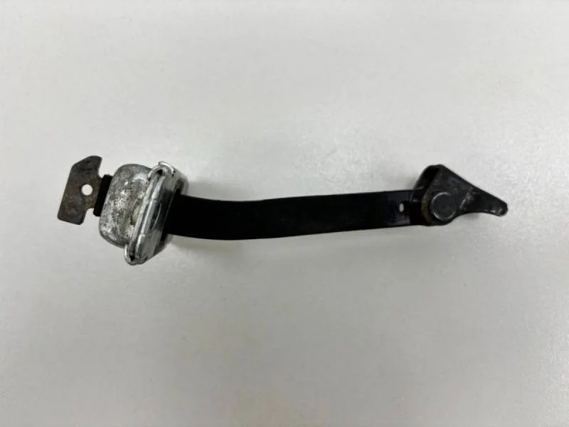 Ограничитель двери Hyundai Solaris 2010-2017