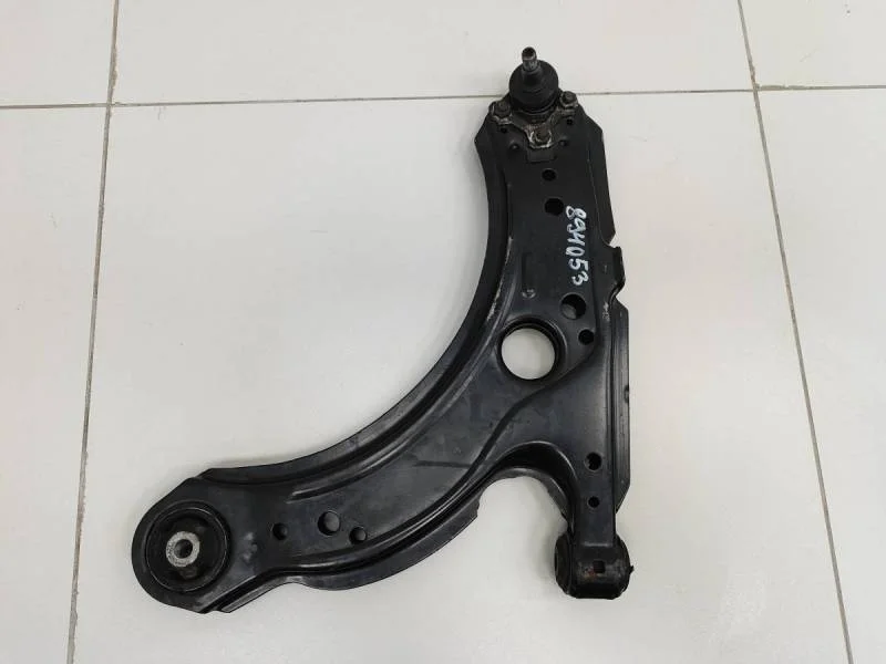 Рычаг передний Skoda Octavia (A4 1U-) 2000-2011