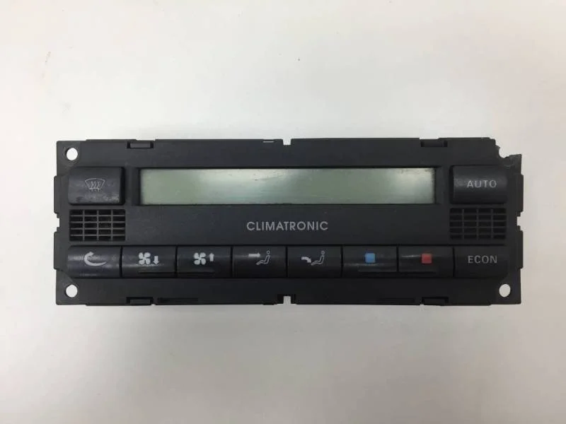 Блок управления климатической установкой Skoda Octavia (A4 1U-) 2000-2011