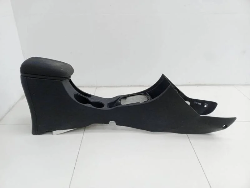 Консоль центральная Hyundai Solaris 2010-2017