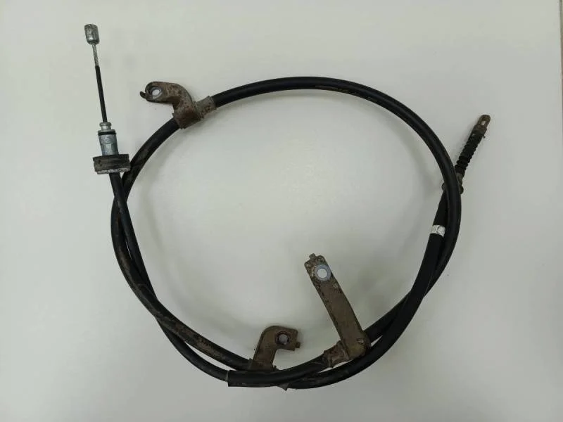 Трос стояночного тормоза левый Hyundai Solaris 2010-2017