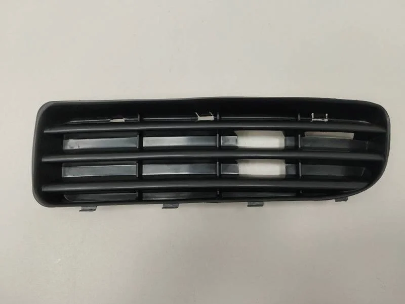 Решетка в бампер левая Skoda Octavia (A4 1U-) 2000-2011