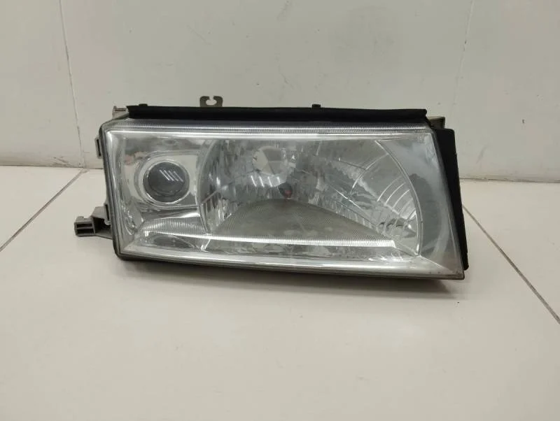 Фара правая Skoda Octavia (A4 1U-) 2000-2011