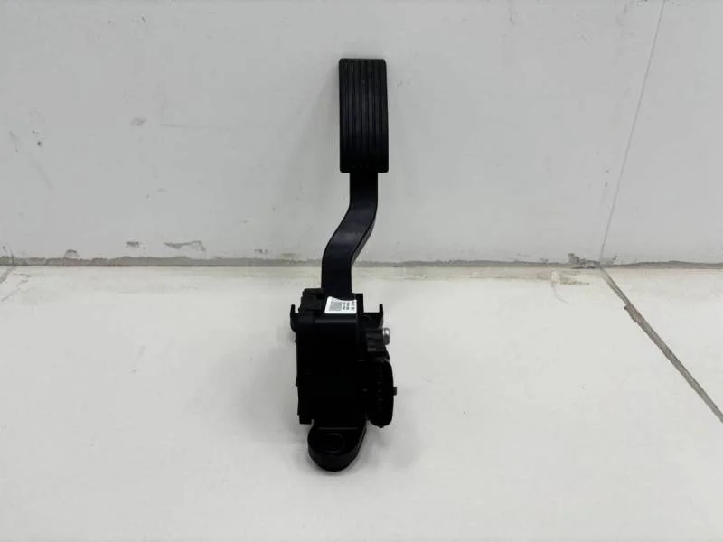 Педаль газа Hyundai Solaris 2010-2017